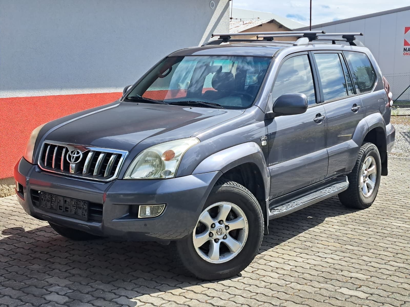Toyota Toyota Land Cruiser 3.0 D-4D Executive 7 Sitzer 1