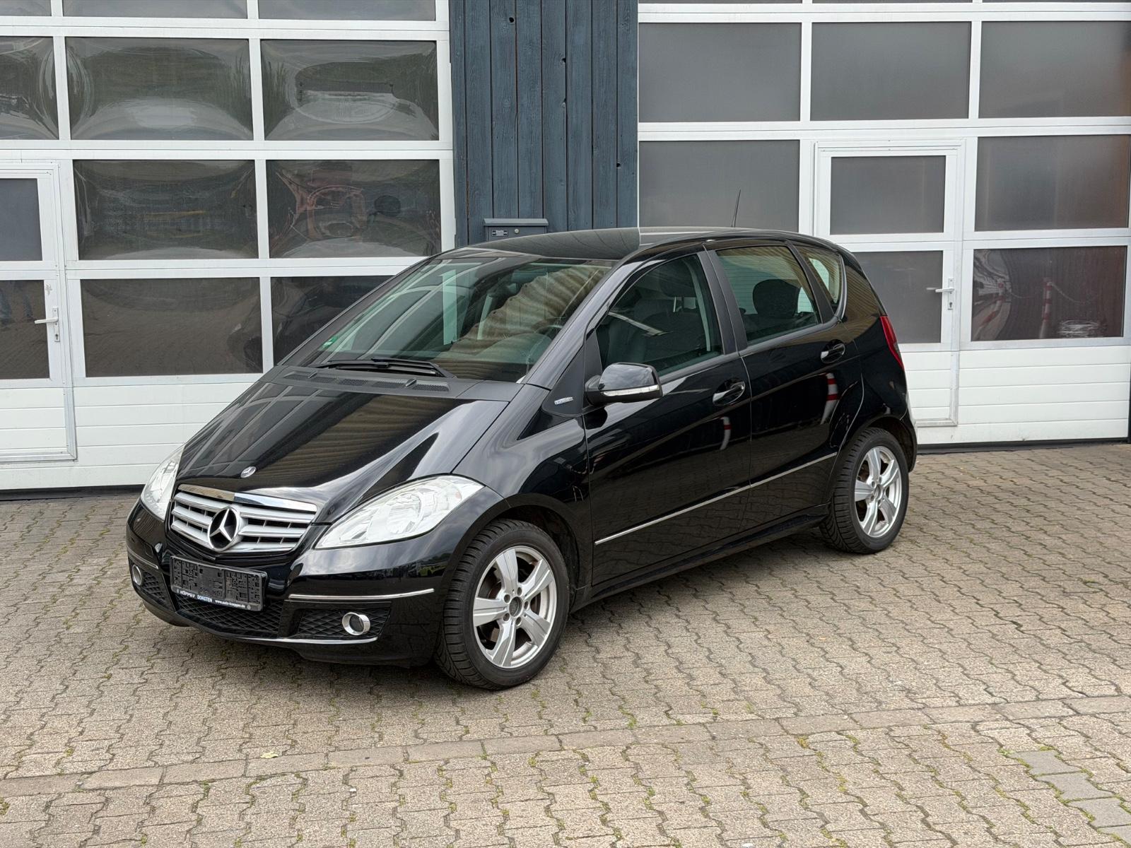 Mercedes-Benz A 180/Teilleder/Kamera