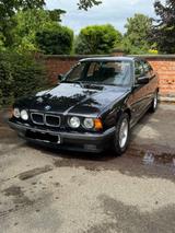 BMW E34 520i 24V Executive  - BMW 5 Series: E34