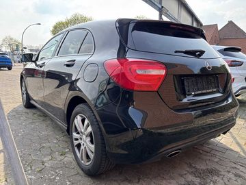 Mercedes-Benz A 180 Urban BlueEfficiency XenonKlima
