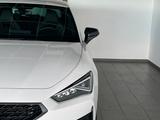 Cupra Leon 2.0 TSI R.Kamera Keyless Lenkradheizung ACC - mit Benzin-Antrieb: Weiß, Limousine