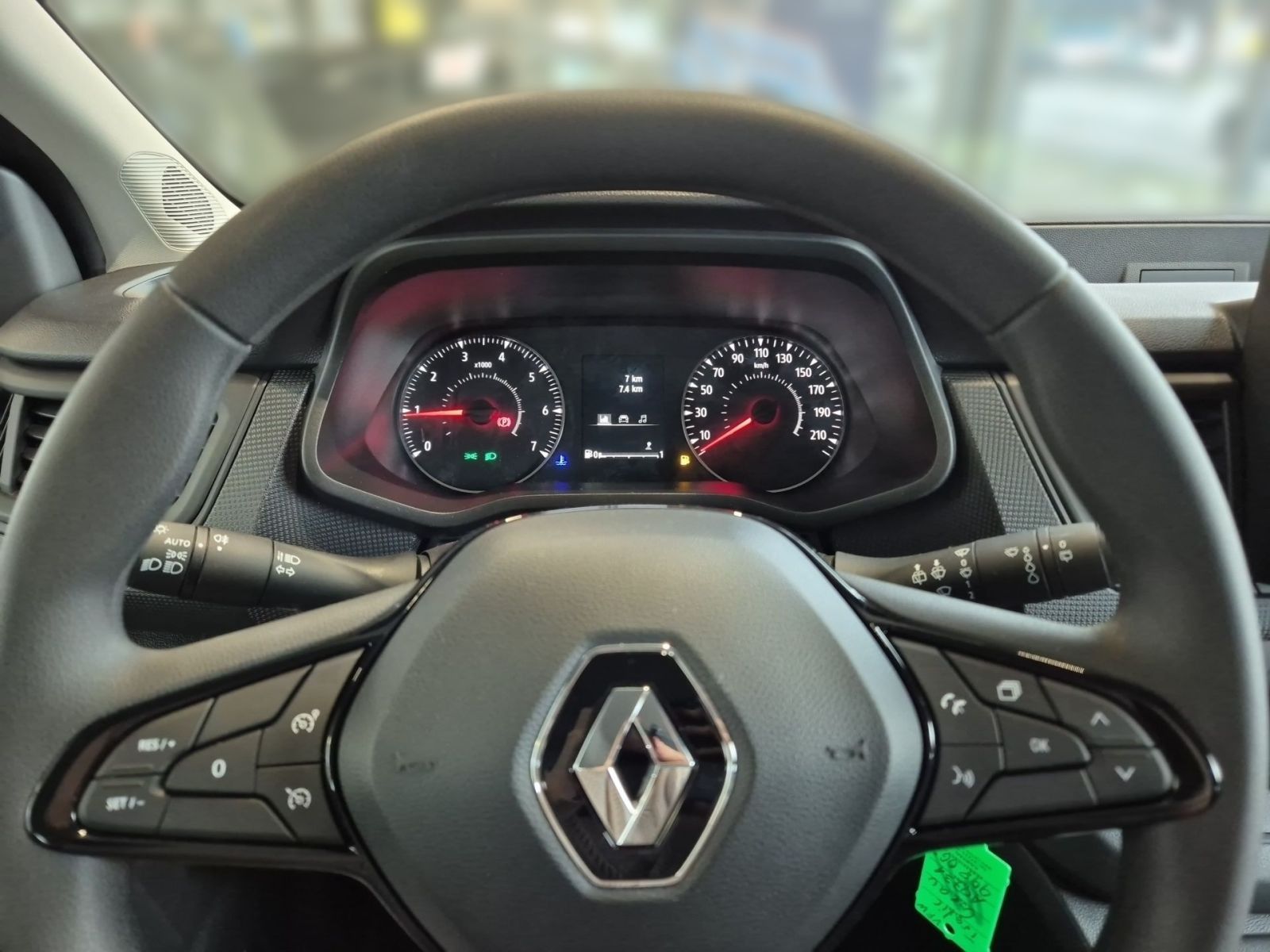 Fahrzeugabbildung Renault Trafic Combi L2H1 3,0t 9-Sitze Start dci 150