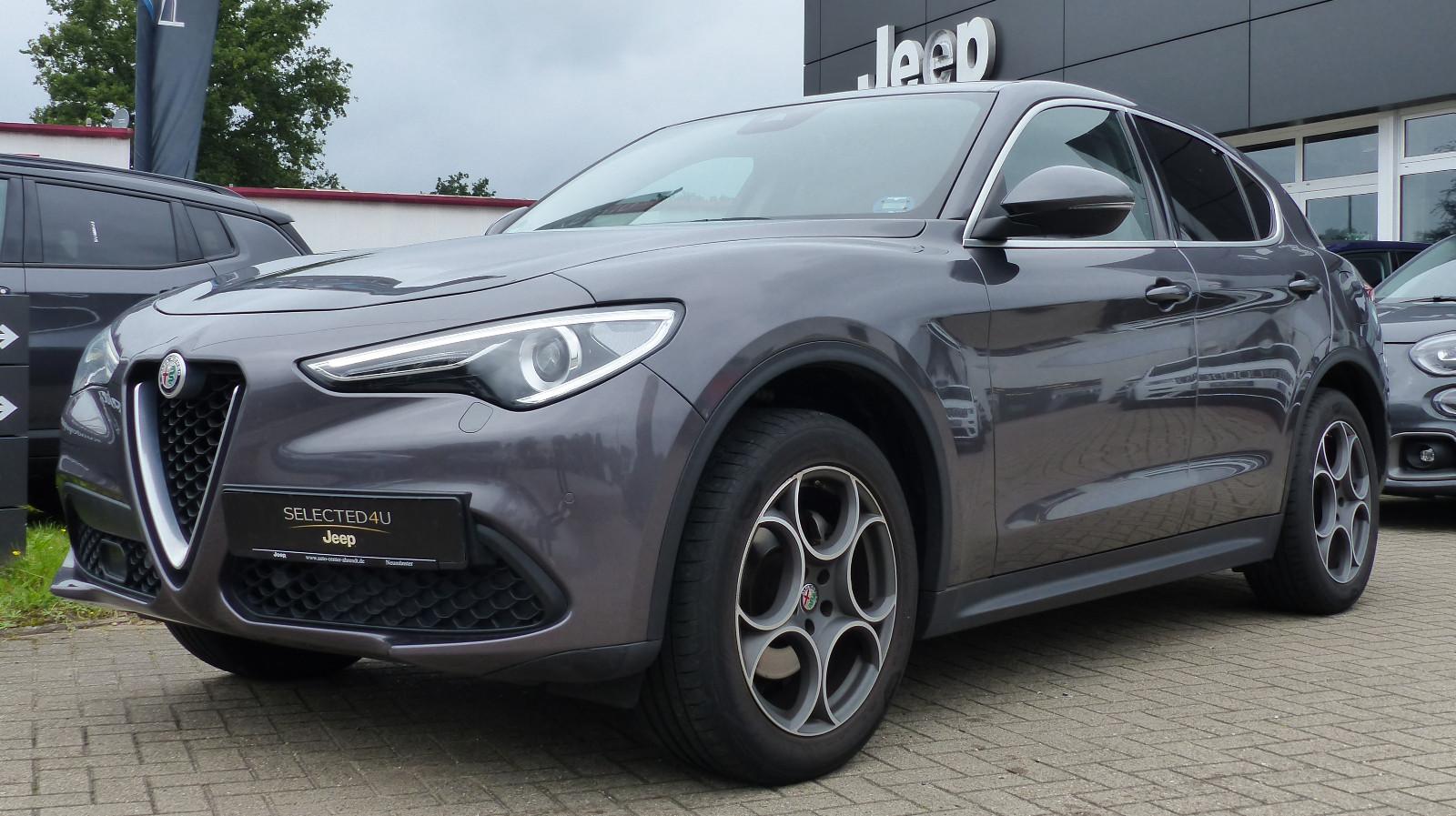Alfa Romeo Stelvio 2.2 Diesel 16V 140W Super AT8-Q4-AHK-