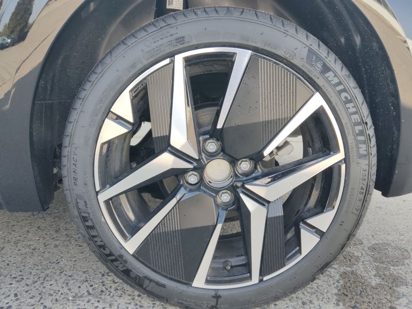 Peugeot 208 - Bild 15