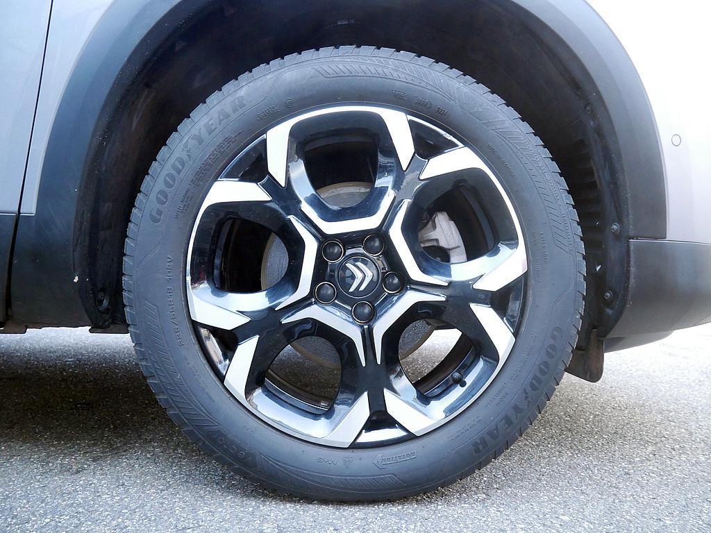 Citroën C5 Aircross PureTech 130 S&S EAT8 Shine NAVI LED
