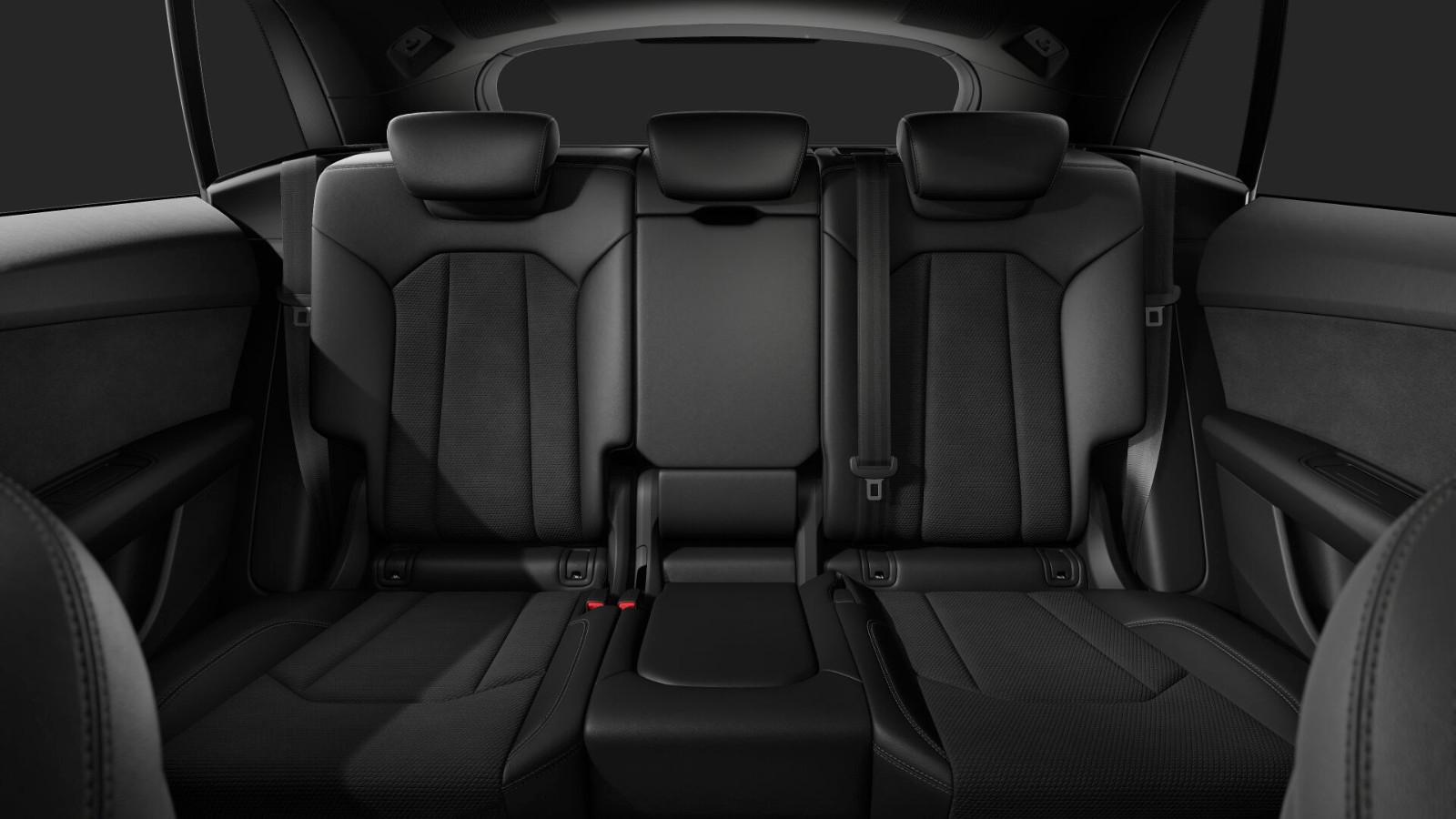 Audi Q8 SUV S line business TFSI e quattro 290 kW tip