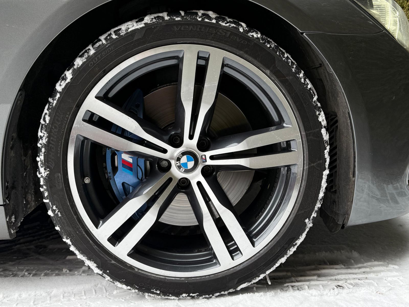 Fahrzeugabbildung BMW 750 L d xDrive M Paket LED+NAV+SHZ+MEMO+PANO+KAM