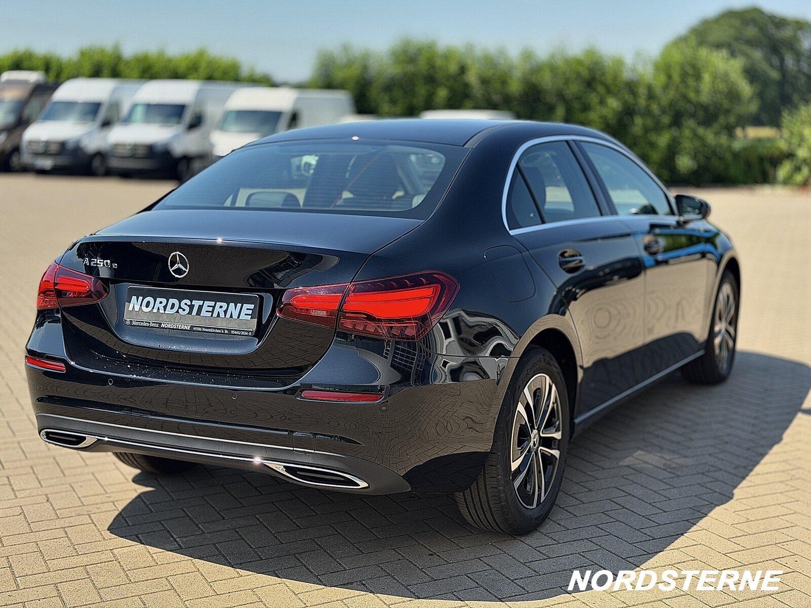 Mercedes-Benz A 250 e Limousine mit EQ Hybrid ProgressiveKlima