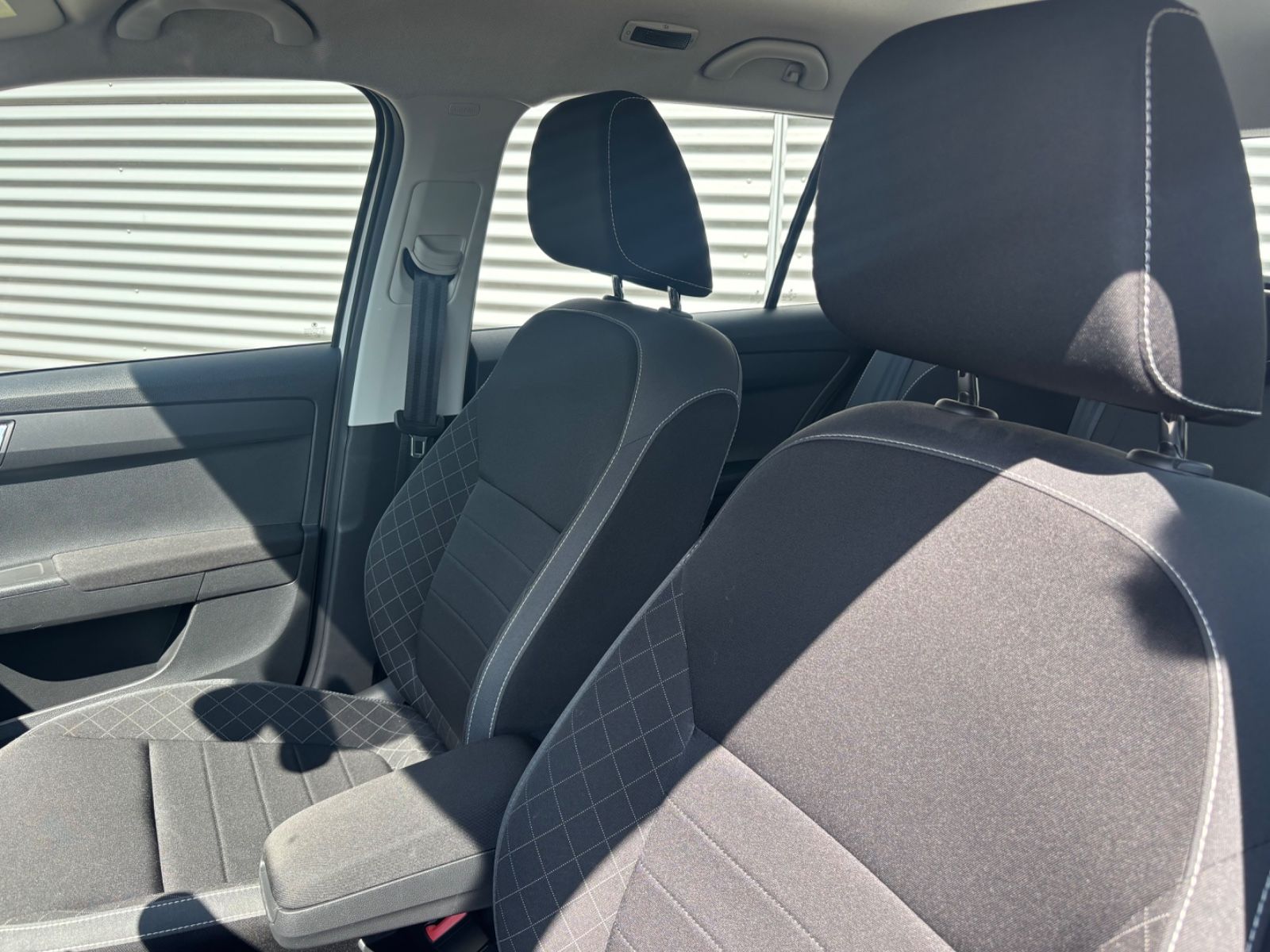 Fahrzeugabbildung SKODA Fabia Combi 1.0 TSI Ambition