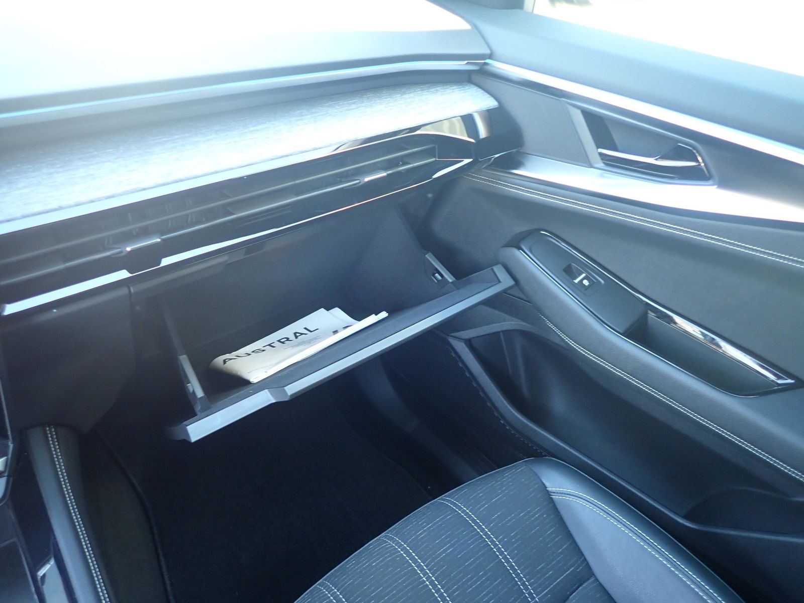 Fahrzeugabbildung Renault Austral Techno Mild Hybrid 160 AUTOM.