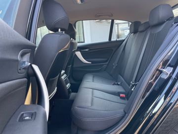 BMW 118 - 12