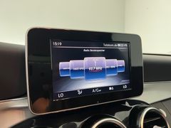 MERCEDES-BENZ C 200 CGI AVANTGARDE/ NUR 29.tKM / RENTNER/ MERCEDES-BENZ C 200 CGI AVANTGARDE/ NUR 29.tKM / RENTNER/