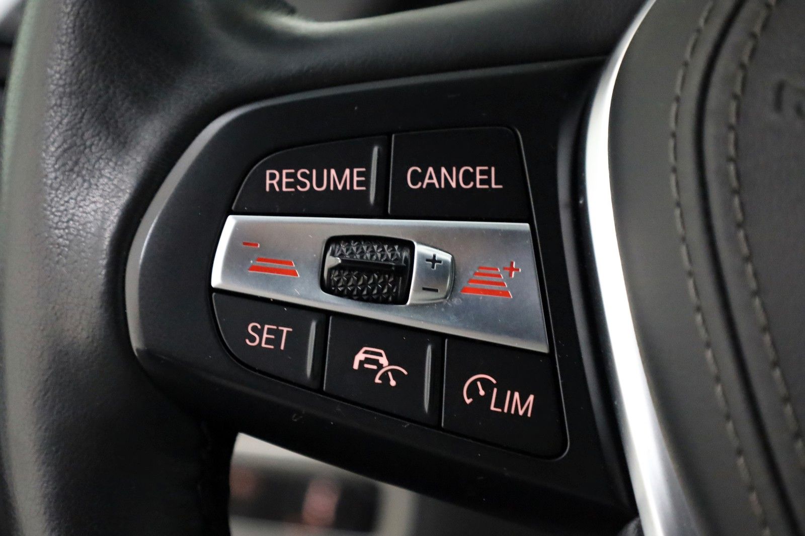 Fahrzeugabbildung BMW X5 xDrive 30d, Leder,Navi,LED,SH,HUD,360Kam.,ACC
