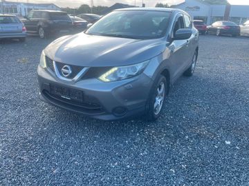 Nissan Qashqai - 1