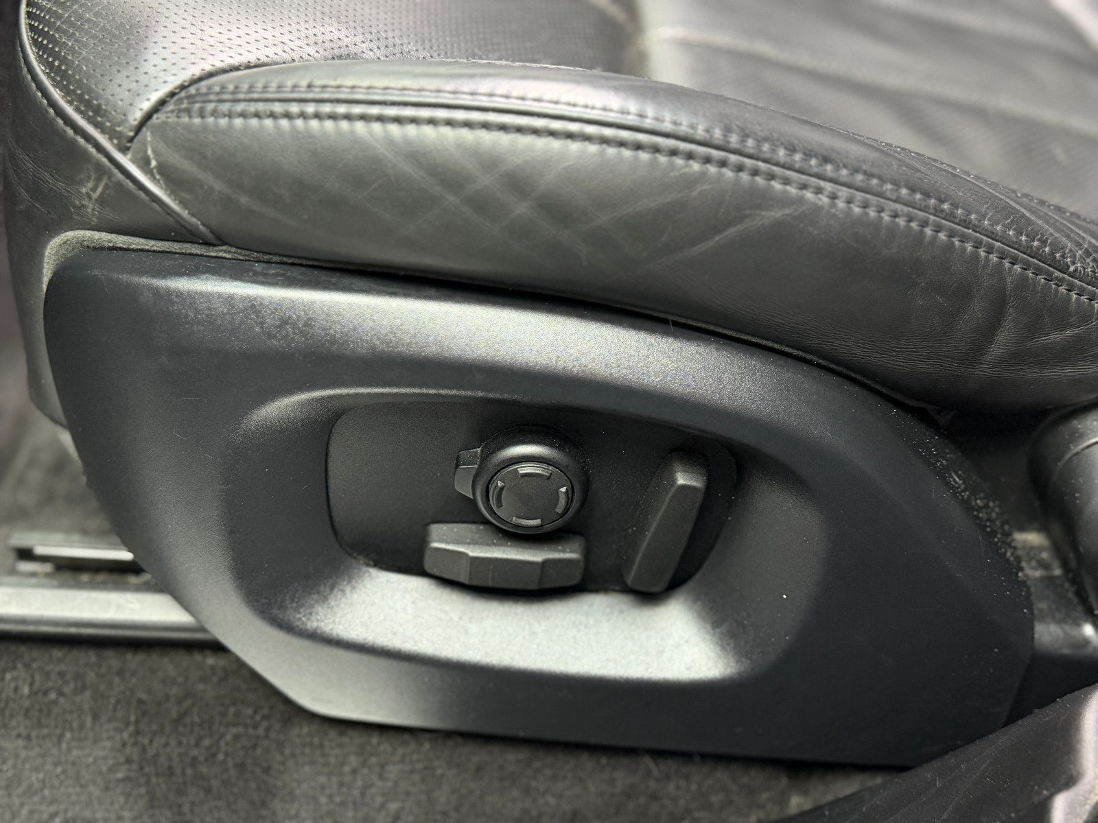 Fahrzeugabbildung Land Rover Range Rover Sport HSE Dynamic|AHK|PANO