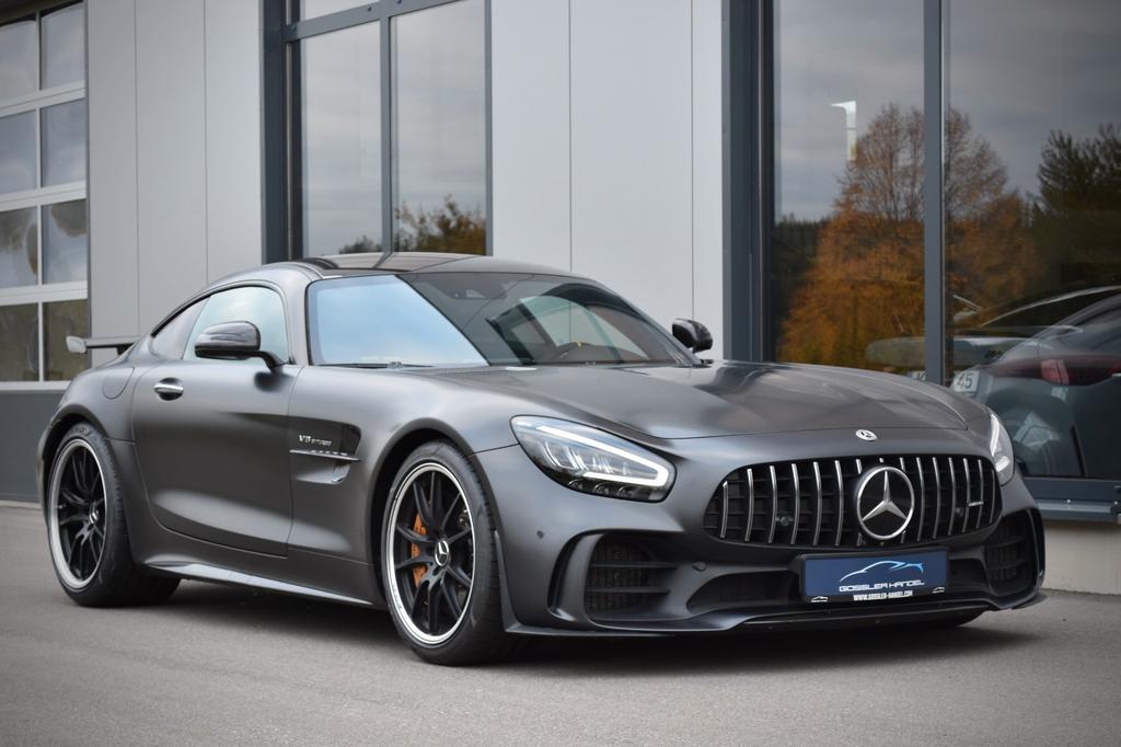Mercedes-Benz AMG GT R