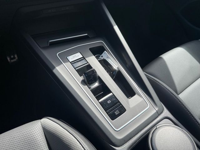 Golf 8 VIII GTE 1.4 TSI DSG HUD AHK-klappbar Nav