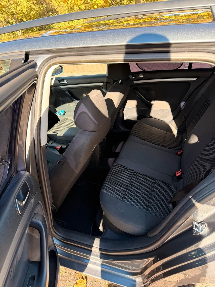 Volkswagen Golf 2010 — photo 5