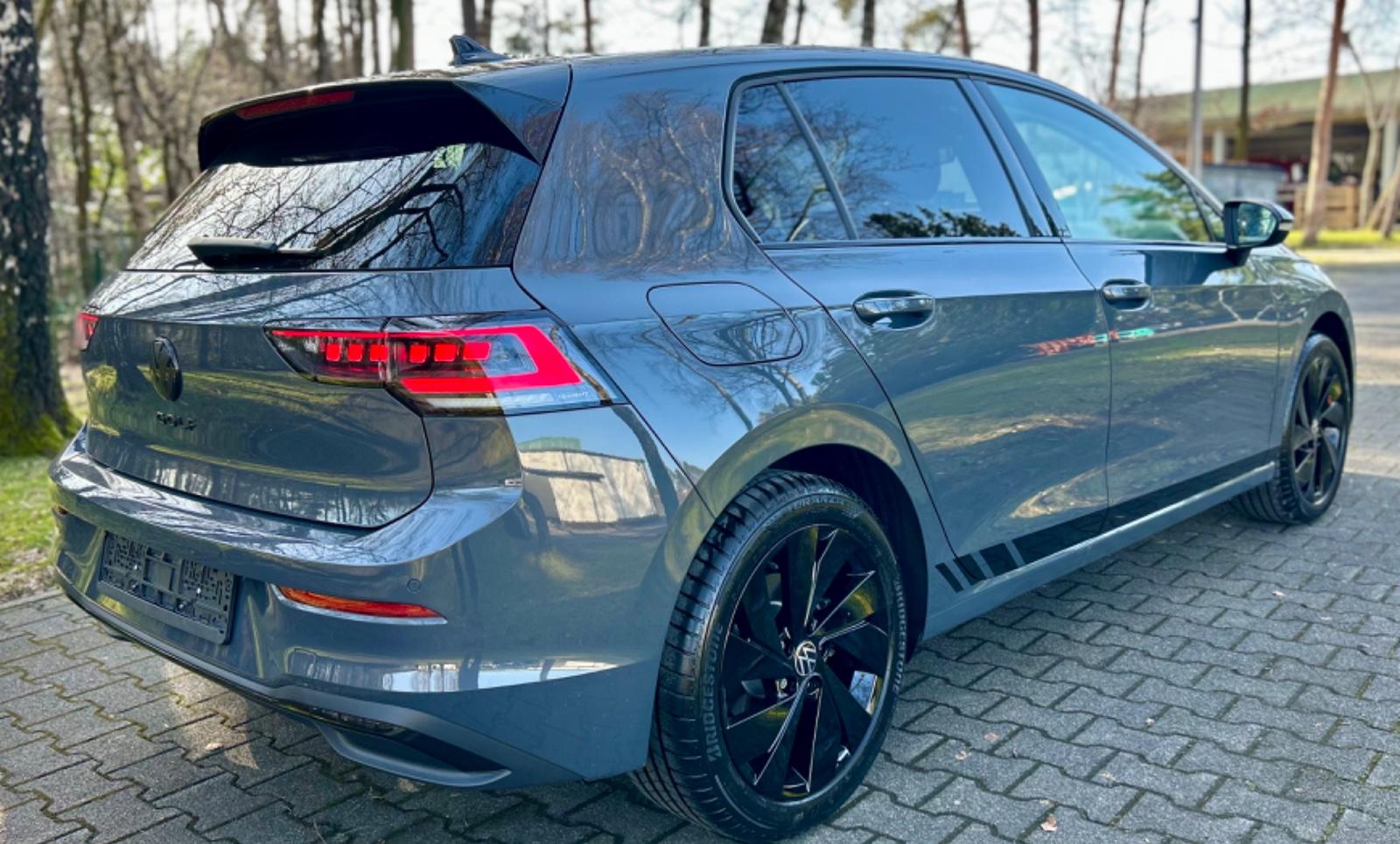 Volkswagen Golf VIII Style BLACK-LINE*LED IQ-LIGHT*ACC*HUD