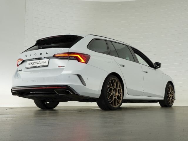 Octavia COMBI RS TSI DSG+AHK+LED+NAVI+RÜCKFAHRKA