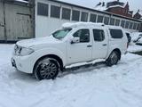 Nissan Navara Pickup Double Cab LE V6 4X4 - Nissan Navara Gebrauchtwagen in Hannover