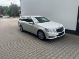 Mercedes-Benz E -Klasse T-Modell E 300 CGI BlueEfficiency - gebrauchte Mercedes-Benz E 300 aus dem Jahr 2012