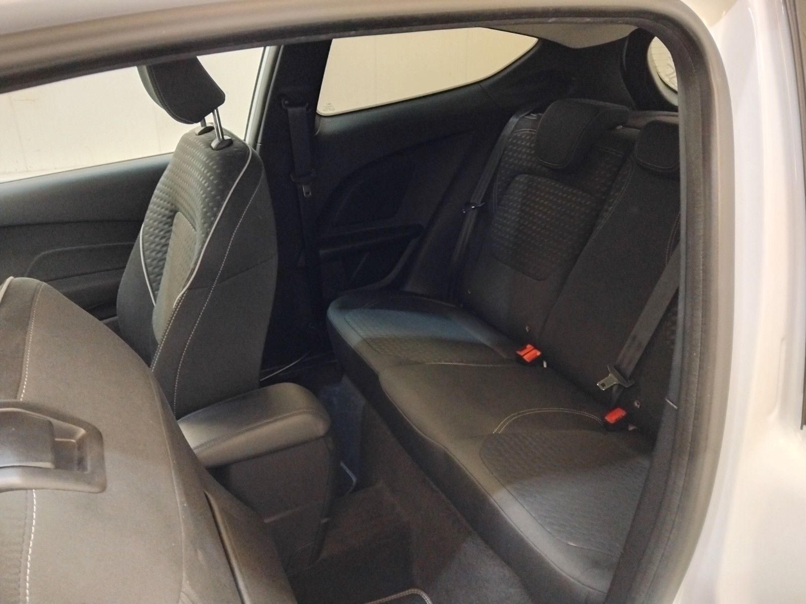 Ford Fiesta (06/2026, Benzin)