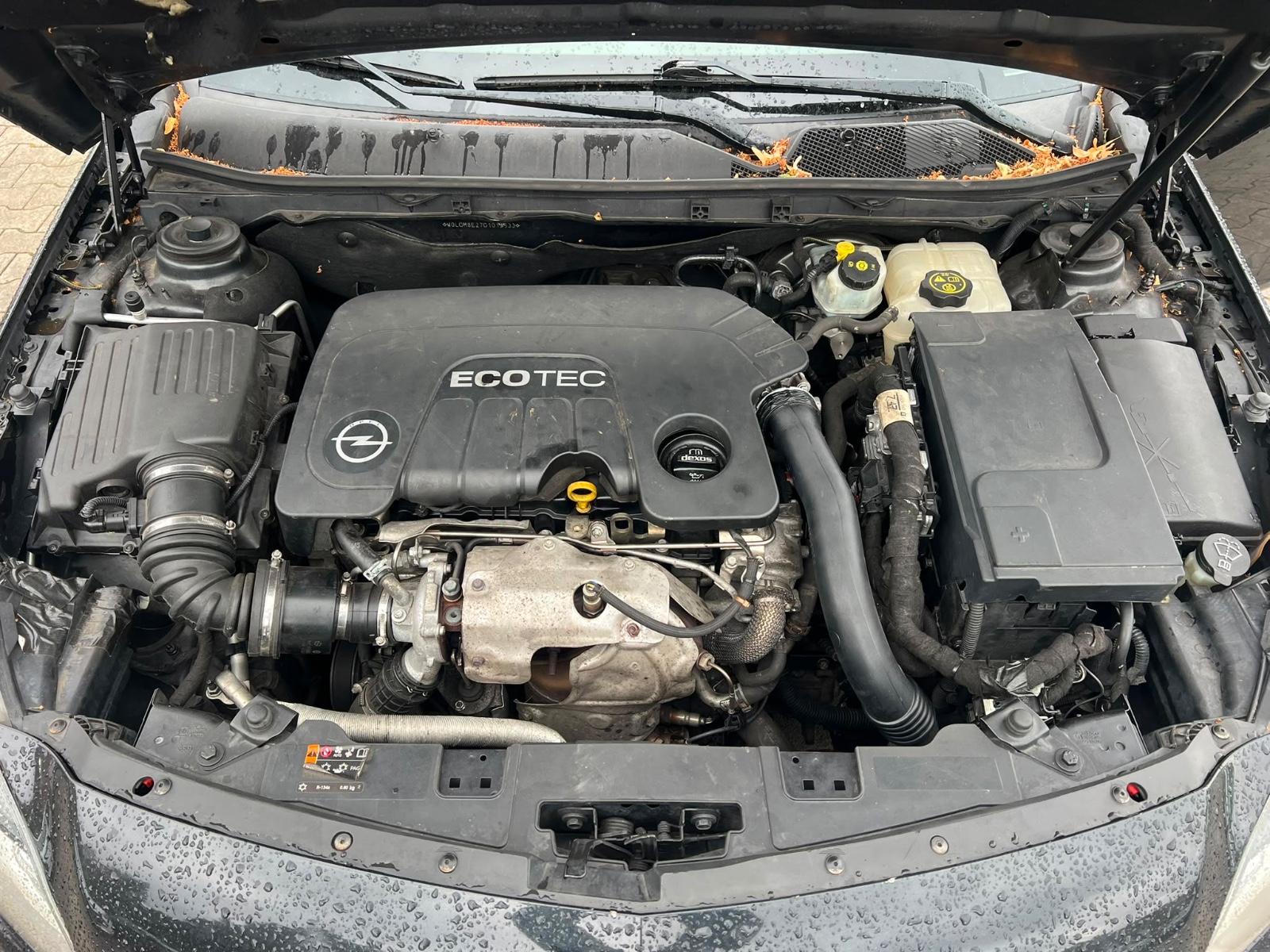 Opel Insignia 2015 — photo 11