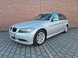 BMW 320i Touring E91, AUTOMATIK, NAVI, XENON, 1.HAND - BMW: 1.9