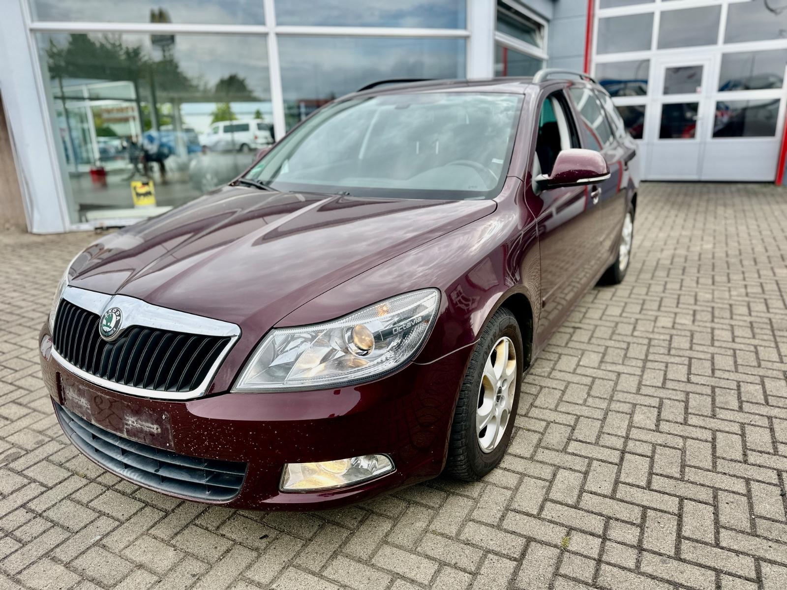 Skoda Octavia Combi Elegance*2.Hd*Scheckheftgepfl.*PDC