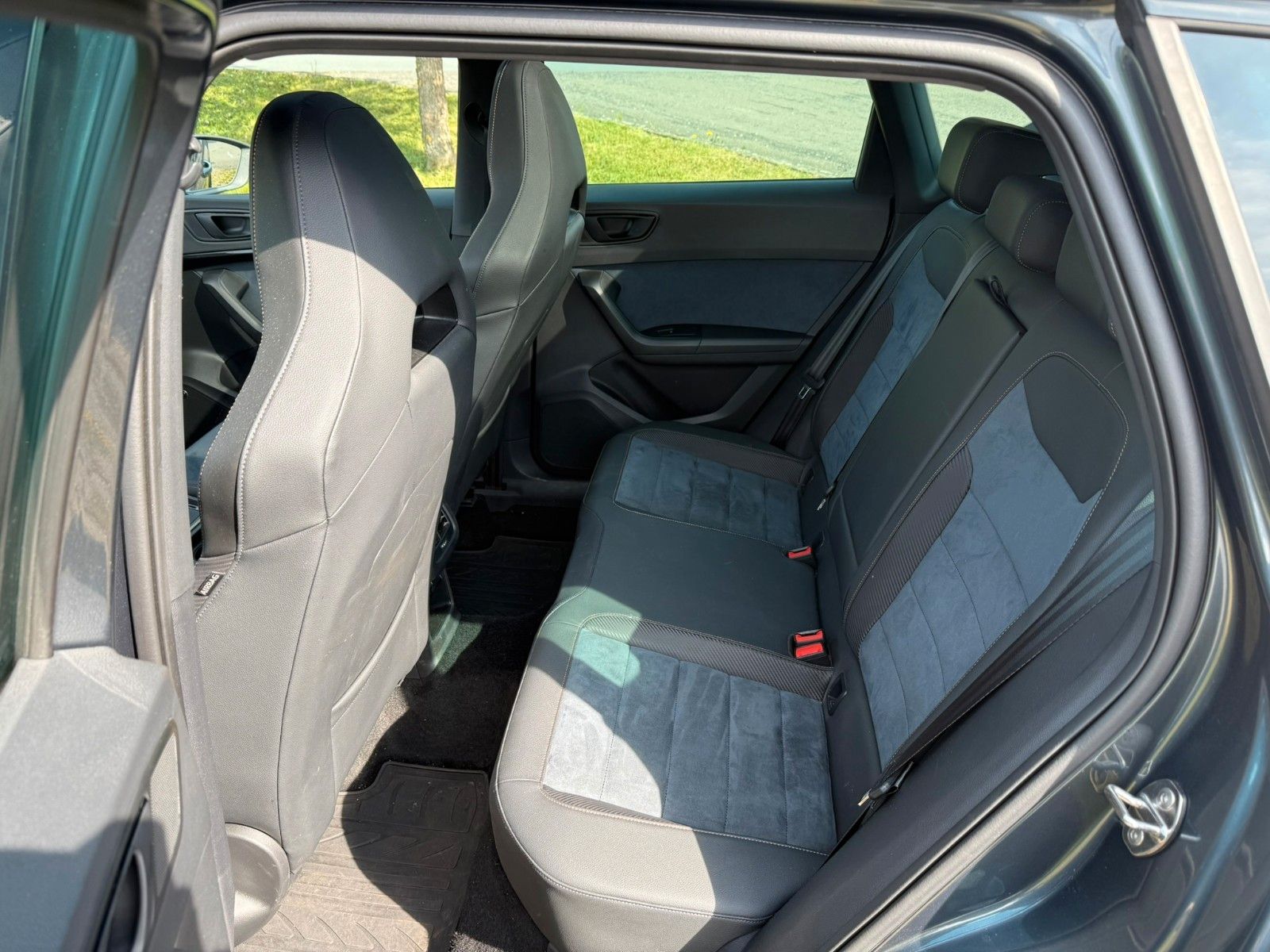 Fahrzeugabbildung CUPRA Ateca Limited Edition 4Drive 360° KAMERA+AHK++