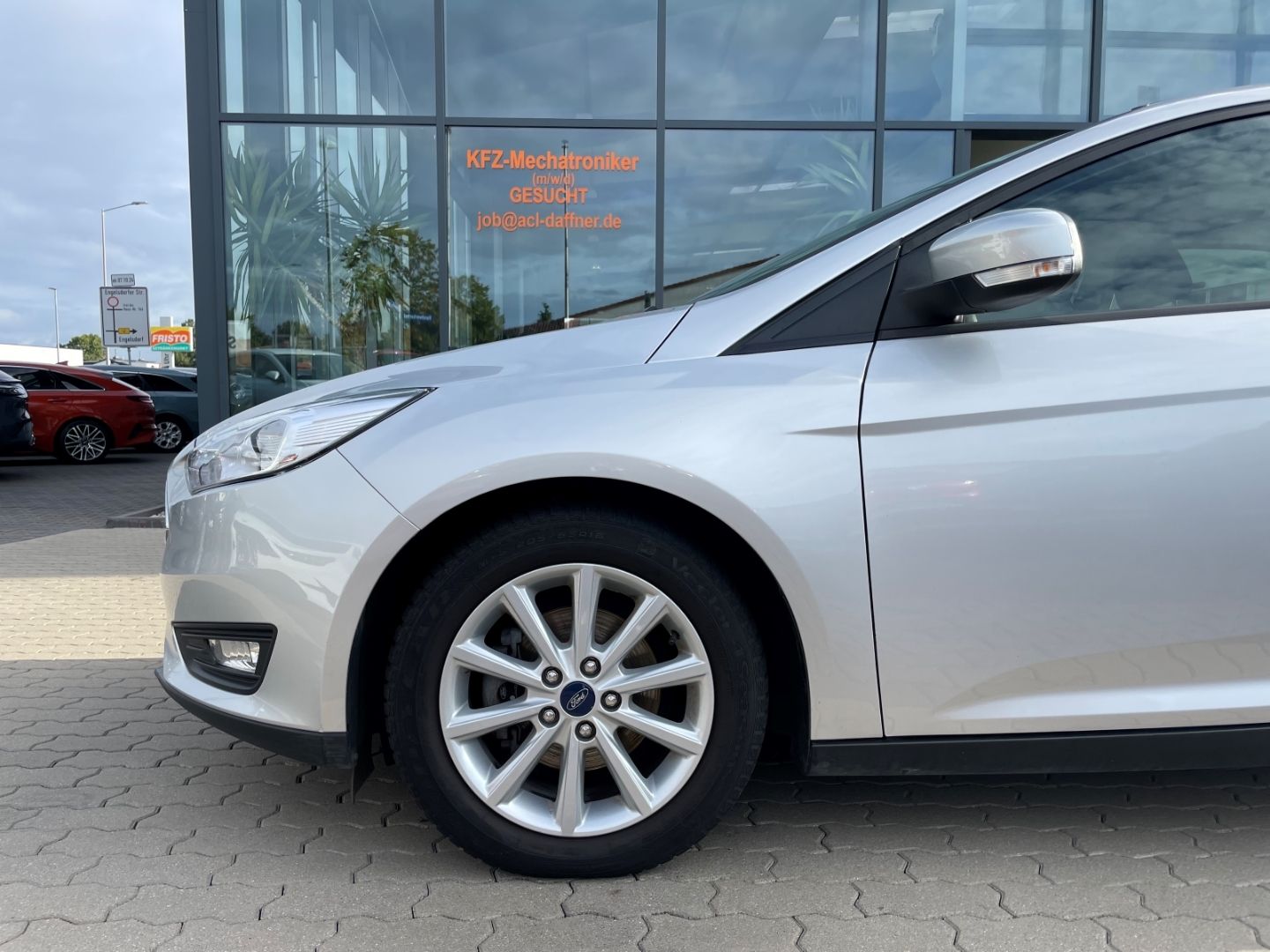 Fahrzeugabbildung Ford Focus Business Klima Bluetooth Tempomat