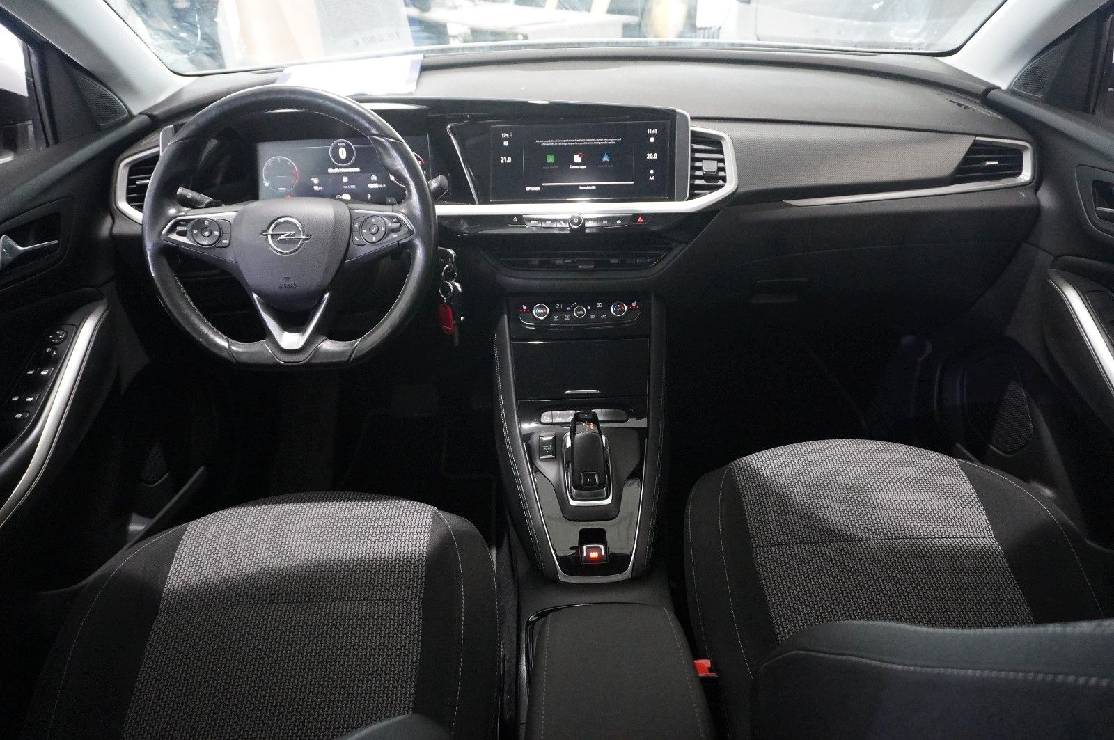 Fahrzeugabbildung Opel Grandland (X) 1.5D BUSINESS NAVI/LED/KAMERA/DAB