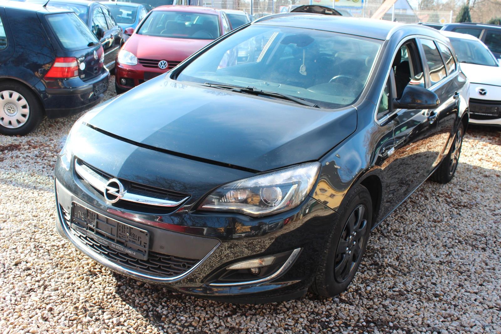 Opel Astra J Sports Tourer Innovation 165ps