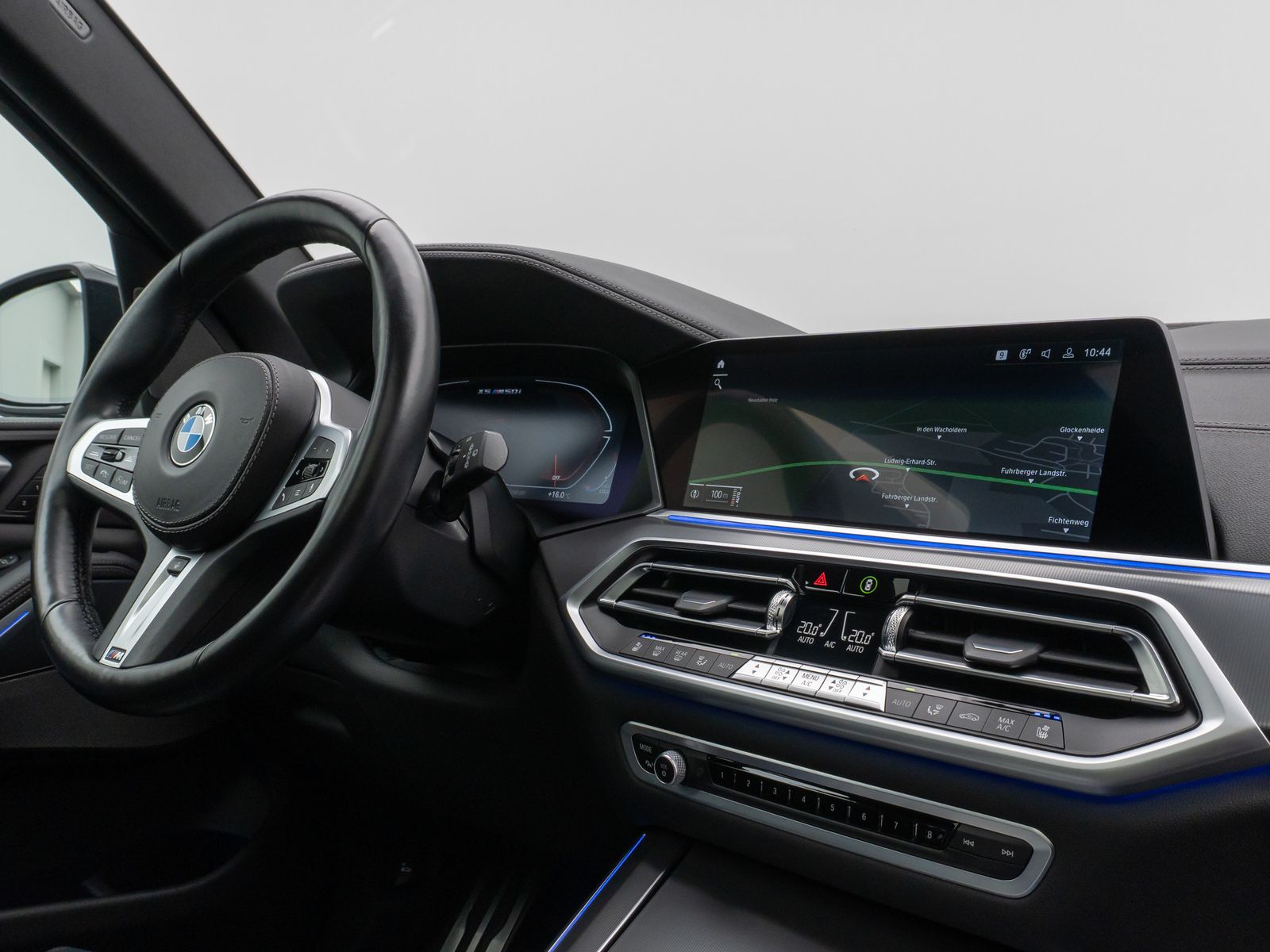 Fahrzeugabbildung BMW X5 M50i Panorama 360° Laser HUD H/K Individual