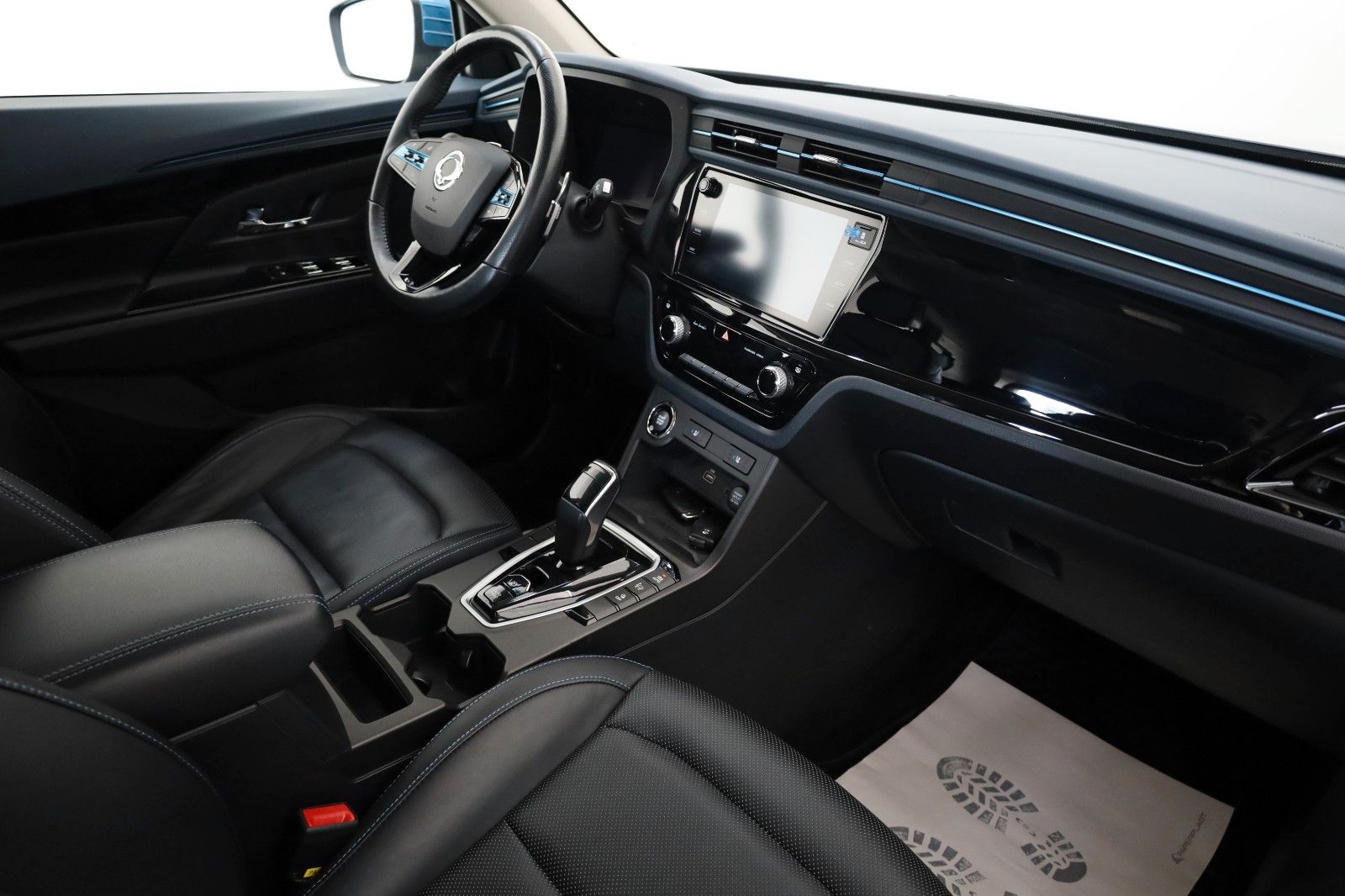 Fahrzeugabbildung Ssangyong Korando e-Motion Titanium Leder,Navi,LED,ACC,+WR