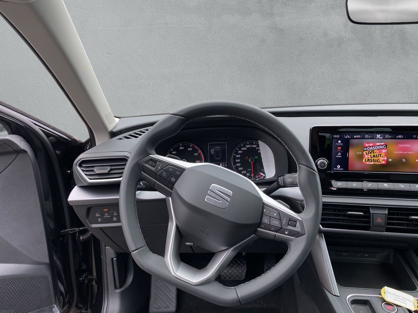 Fahrzeugabbildung SEAT Leon Sportstourer Style 1.5 eTSI EU6d