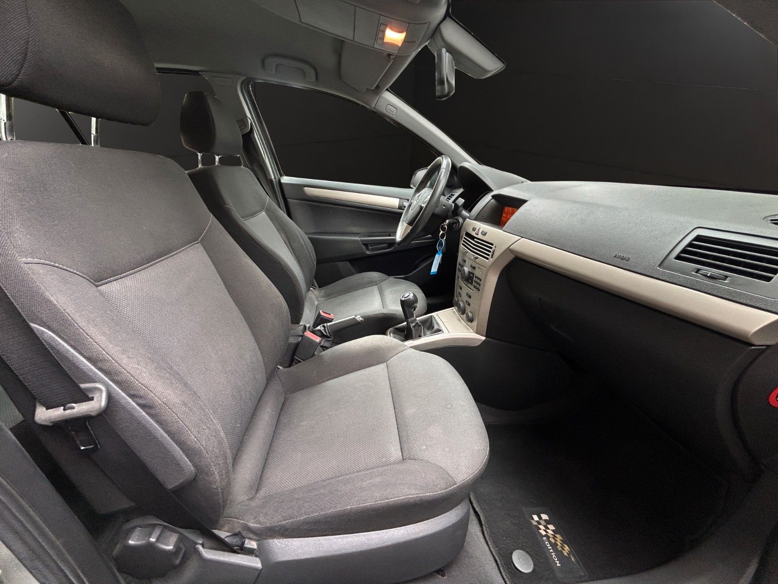 Fahrzeugabbildung Opel Astra H Lim. Edition/Service Neu/Klima/Tempomat