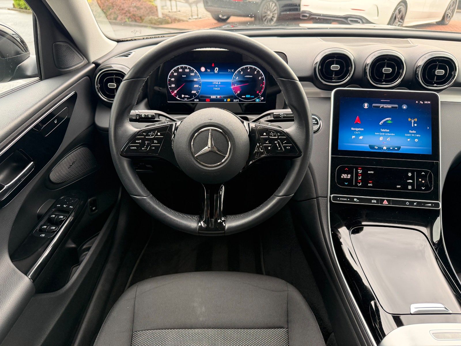 Fahrzeugabbildung Mercedes-Benz C 180 T LED+RKamera+LED+SpiegelP+EasyPack