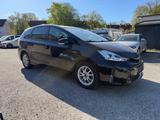 Toyota Prius+7 Sitzer - Toyota mit Hybrid-Antrieb: Kleinbus