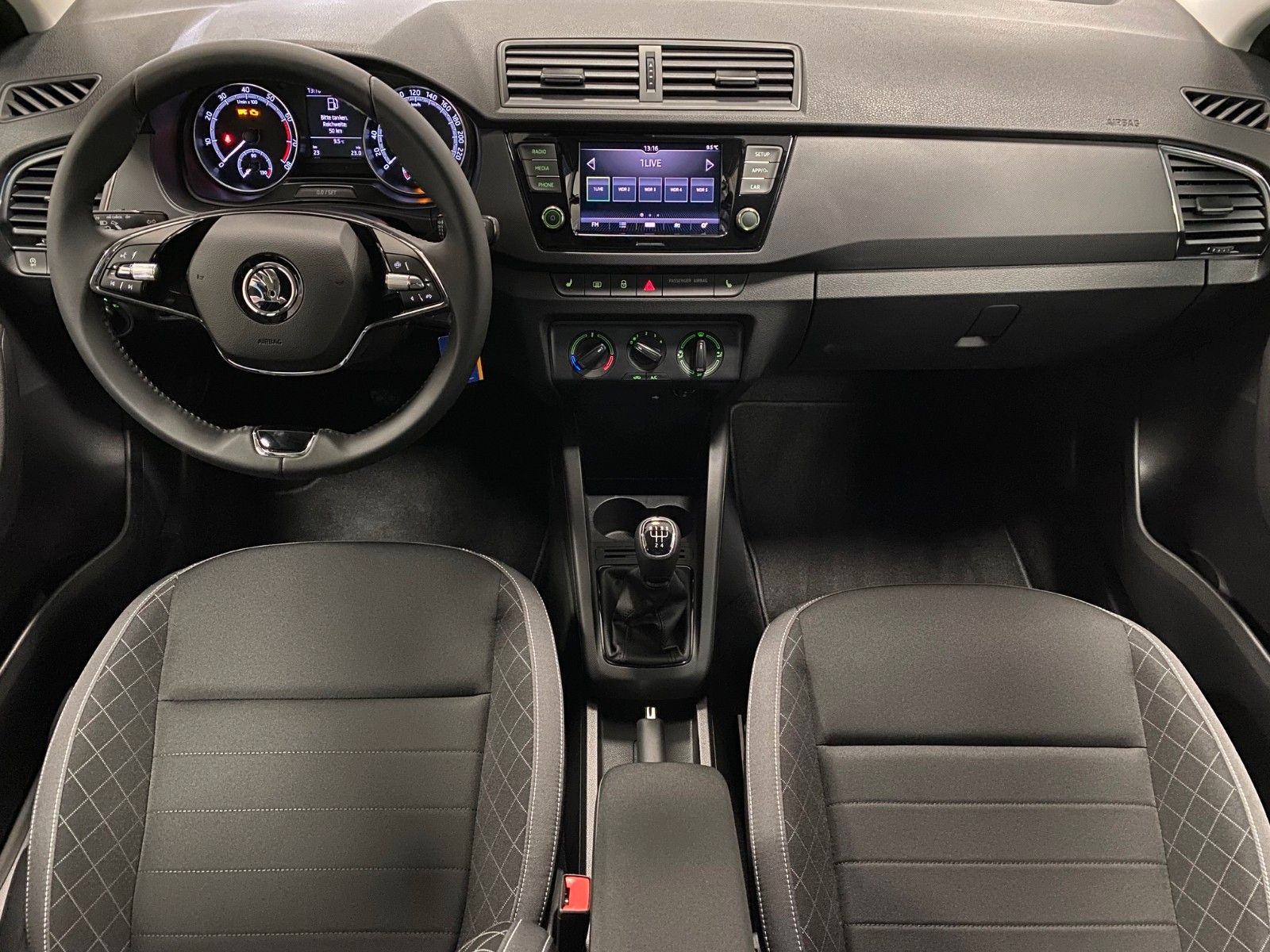 Fahrzeugabbildung SKODA FABIA COMBI 1.0 TSI Ambition+SHZ+SMARTLINK+ALU++