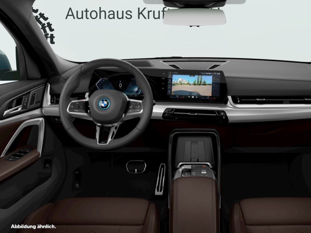 BMW iX2 - Bild 5