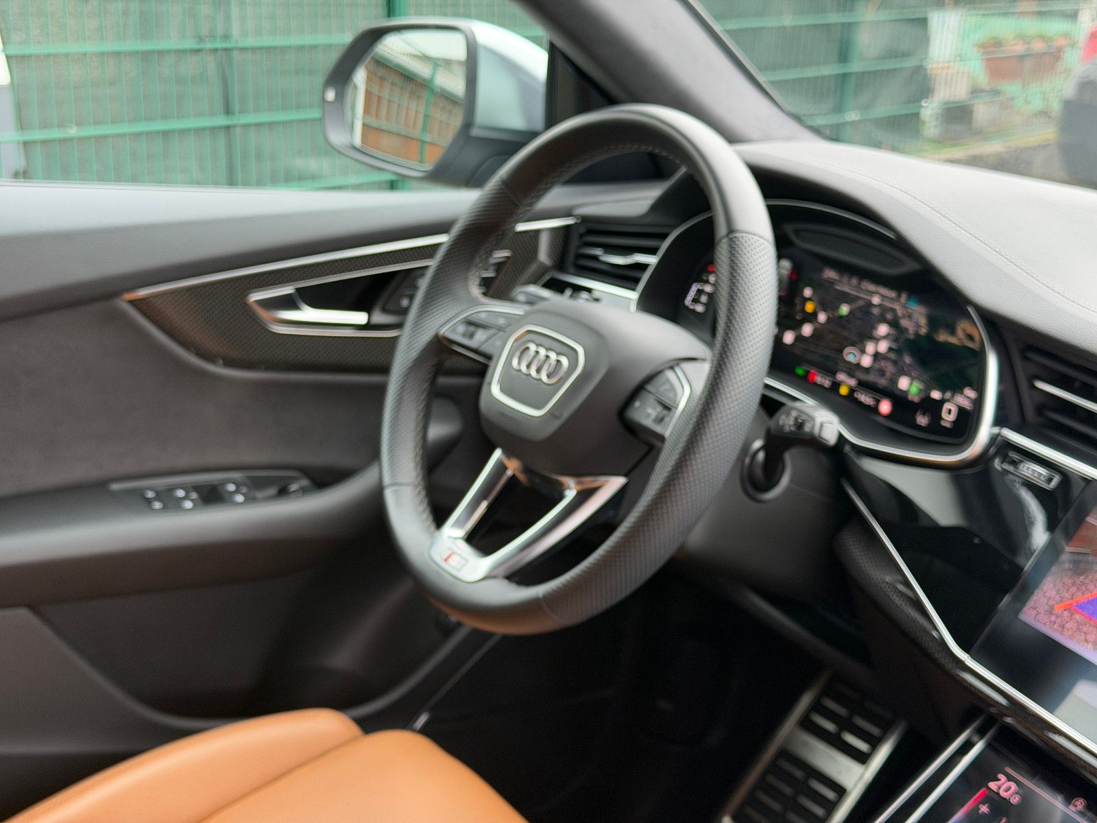 Fahrzeugabbildung Audi SQ8 4.0 TFSI quattro/EXCLUSIVE/ALCANTARA/BLACK