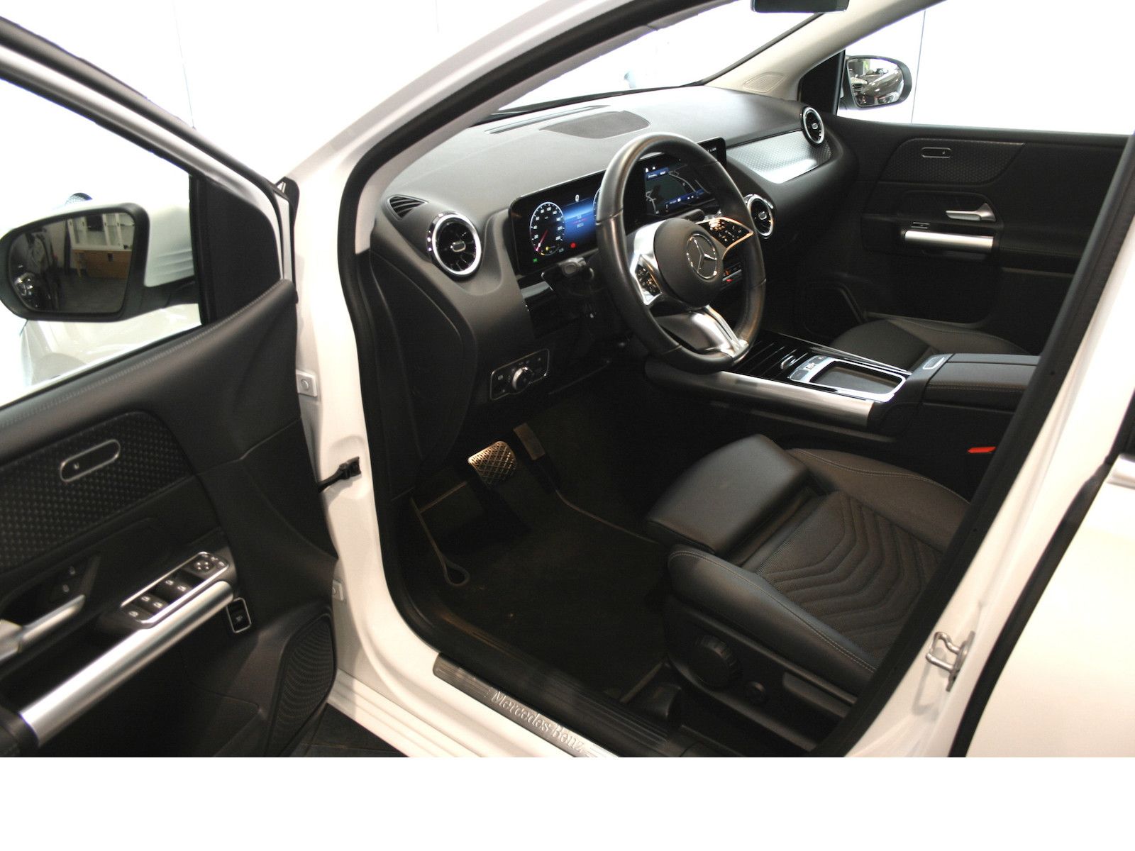 Fahrzeugabbildung Mercedes-Benz B 200 Progres. Advanced *Totwinkel*Winter-Paket*