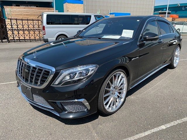 Mercedes-Benz S 63 AMG