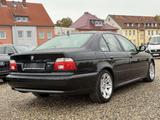 BMW 525 5er 525i E39 - BMW 525: I