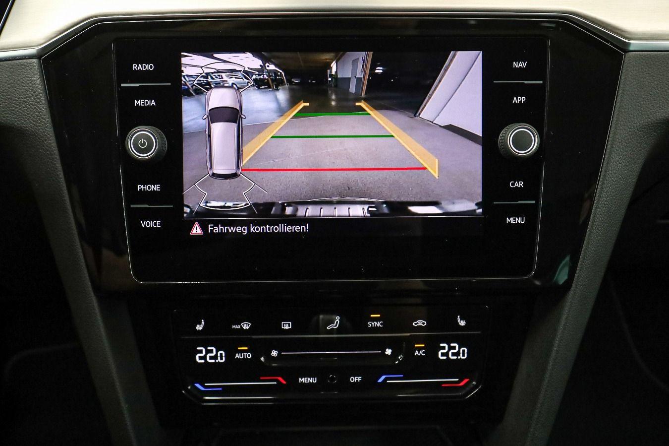 Volkswagen Passat Elegance R-Line 2.0 TSI AHK, IQ., миниатюра 15