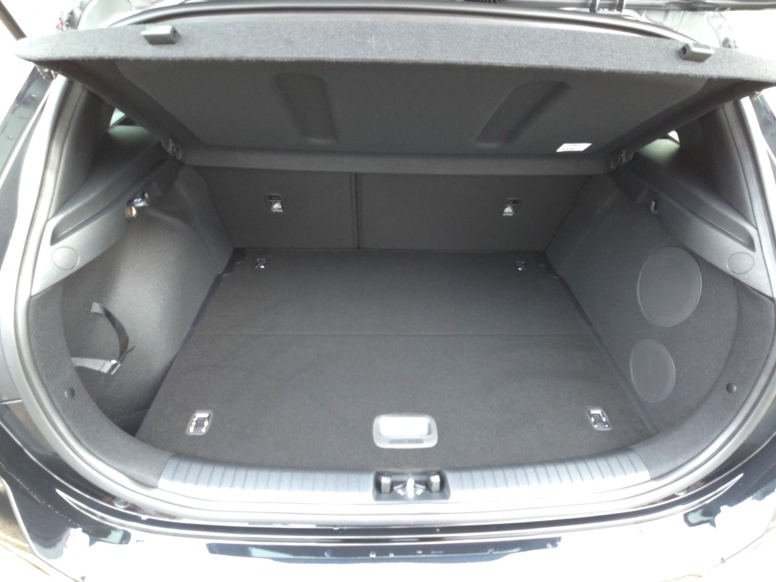 Fahrzeugabbildung Kia CEED_5 1.0T 100 ULTIMATE STD
