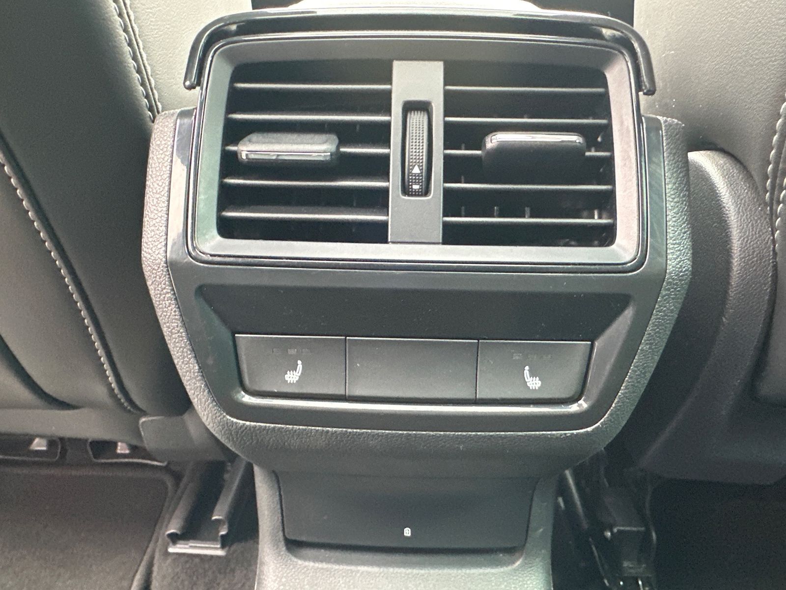 Fahrzeugabbildung SKODA Kodiaq Sportline 4x4 NAV+LED+PANO+AHK+ACC+19ZOLL