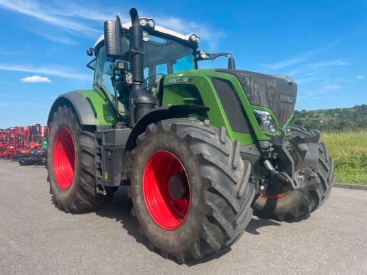 Fendt 828 VARIO S4 PROFI PLUS